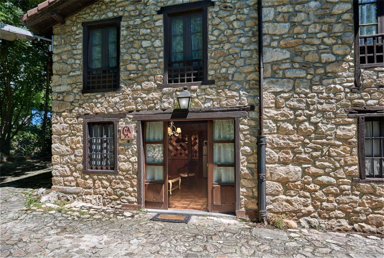 Гостьовий будинок Casas Rurales La Tahona De Besnes Alles Екстер'єр фото